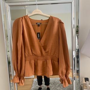 NWT - Express Balloon Sleeve Blouse